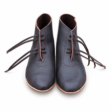 Load image into Gallery viewer, Early Gothic Medieval Leather Shoes