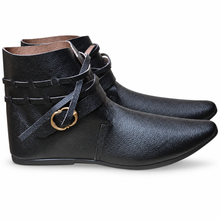 Charger l'image dans la galerie, Handmade Black and Brown Medieval Leather Shoes