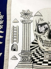 Carica l&#39;immagine nel visualizzatore di Gallery, Masonic Regalia Custom Design Skull Pillars Masters Carpet Handmade Bullion Masonic Apron | Regalia Lodge
