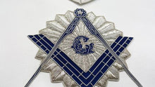 Carica l&#39;immagine nel visualizzatore di Gallery, Past Master Mason Regalia Bullion Rays Embroidered Masonic Apron - Royal Blue | Regalia Lodge