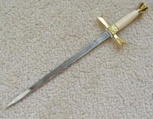 Carica l&#39;immagine nel visualizzatore di Gallery, Gold Masonic Sable Fornitura Knob Ceremony Sword Knife W/ Scabbard Stand 12&quot; | Regalia Lodge