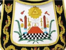 Carica l&#39;immagine nel visualizzatore di Gallery, Masonic Traditional Master Mason Round Apron Bullion Hand Embroidered | Regalia Lodge