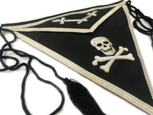Afbeelding in Gallery-weergave laden, Knights Templar Lambskin Hand Embroidered Apron | Regalia Lodge