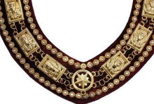 Carica l&#39;immagine nel visualizzatore di Gallery, Sphinx Head - Rhinestone Chain Collar - Gold/Silver on Maroon + Free Case | Regalia Lodge